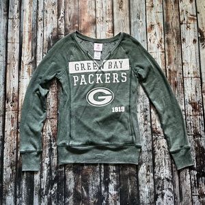 NWT Green Bay Packers Fitted Distressed Sweatshirt